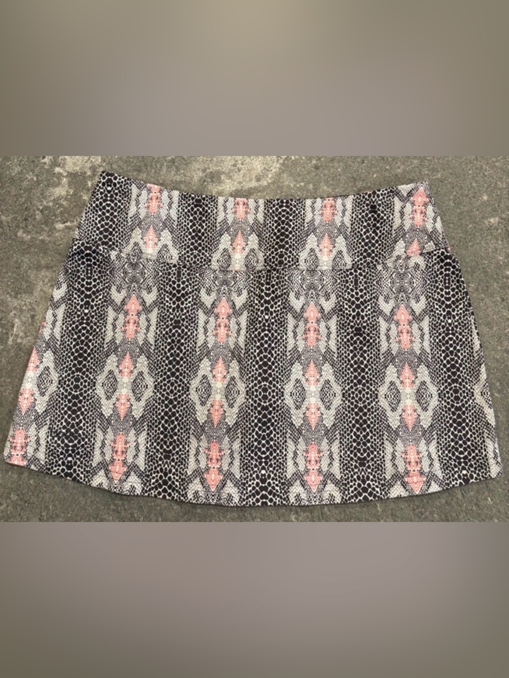 bolle Black White and Pink Snake-Print Skirt